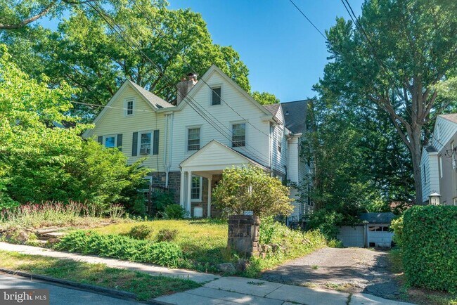 Building Photo - 2929 Oakford Rd