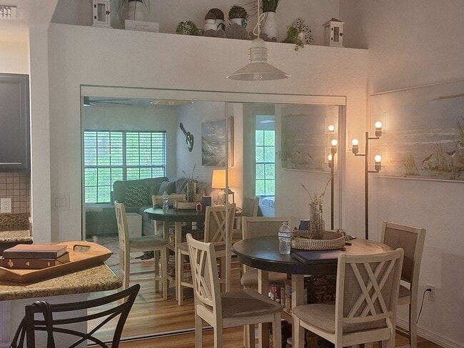 Building Photo - READY SET GO HOME!  REDUCED TO RENT NOW! 3 BEDROOM 2 BATH CONDO! TEXTLINDA PATTI AT 386.837.2882