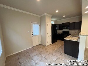 Building Photo - 7034 Lakeview Dr.