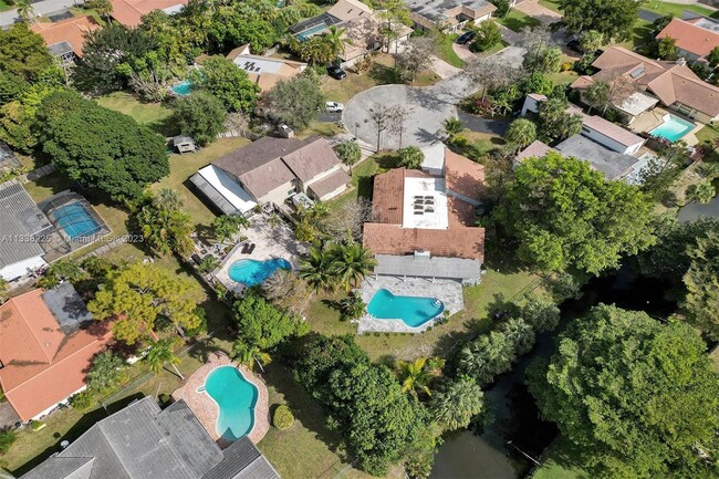 Building Photo - 8350 NW 15th Ct