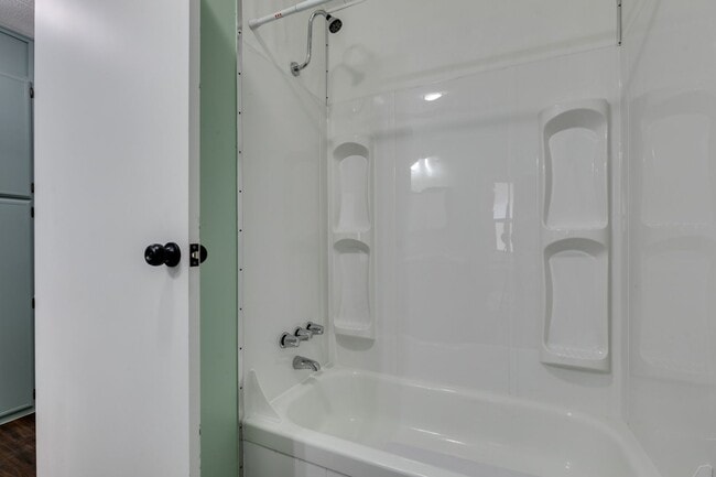 Building Photo - Beautifully Remodeled Boulder City Home with Spacious Backyard Retreat