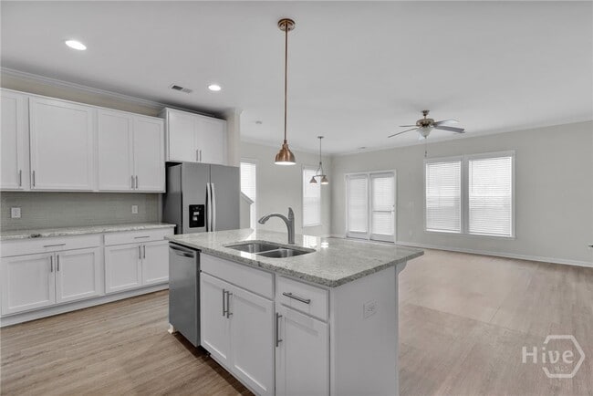 Building Photo - 235 Sonoma Dr