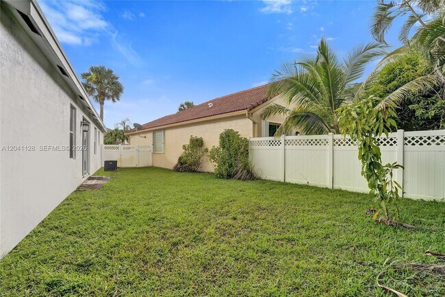 Building Photo - 6931 NW 34th St