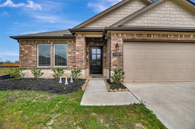 Building Photo - 388 Kendall Crest Dr