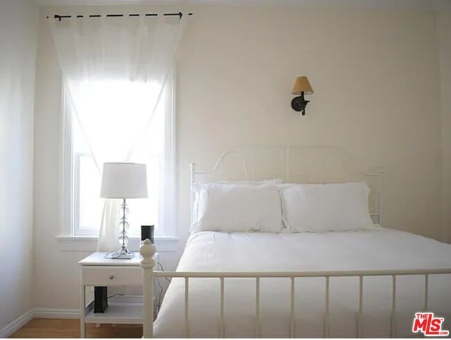 Building Photo - 1121 15th St