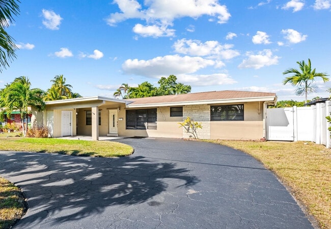 Building Photo - 1601 NE 63rd St