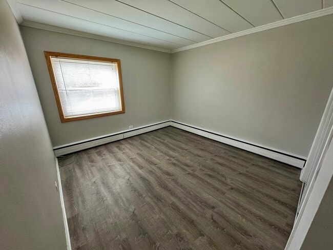 Building Photo - 1314 Central St