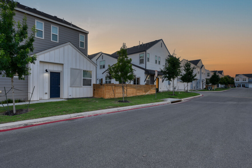 Primary Photo - Farm Haus Luxury Rental Homes