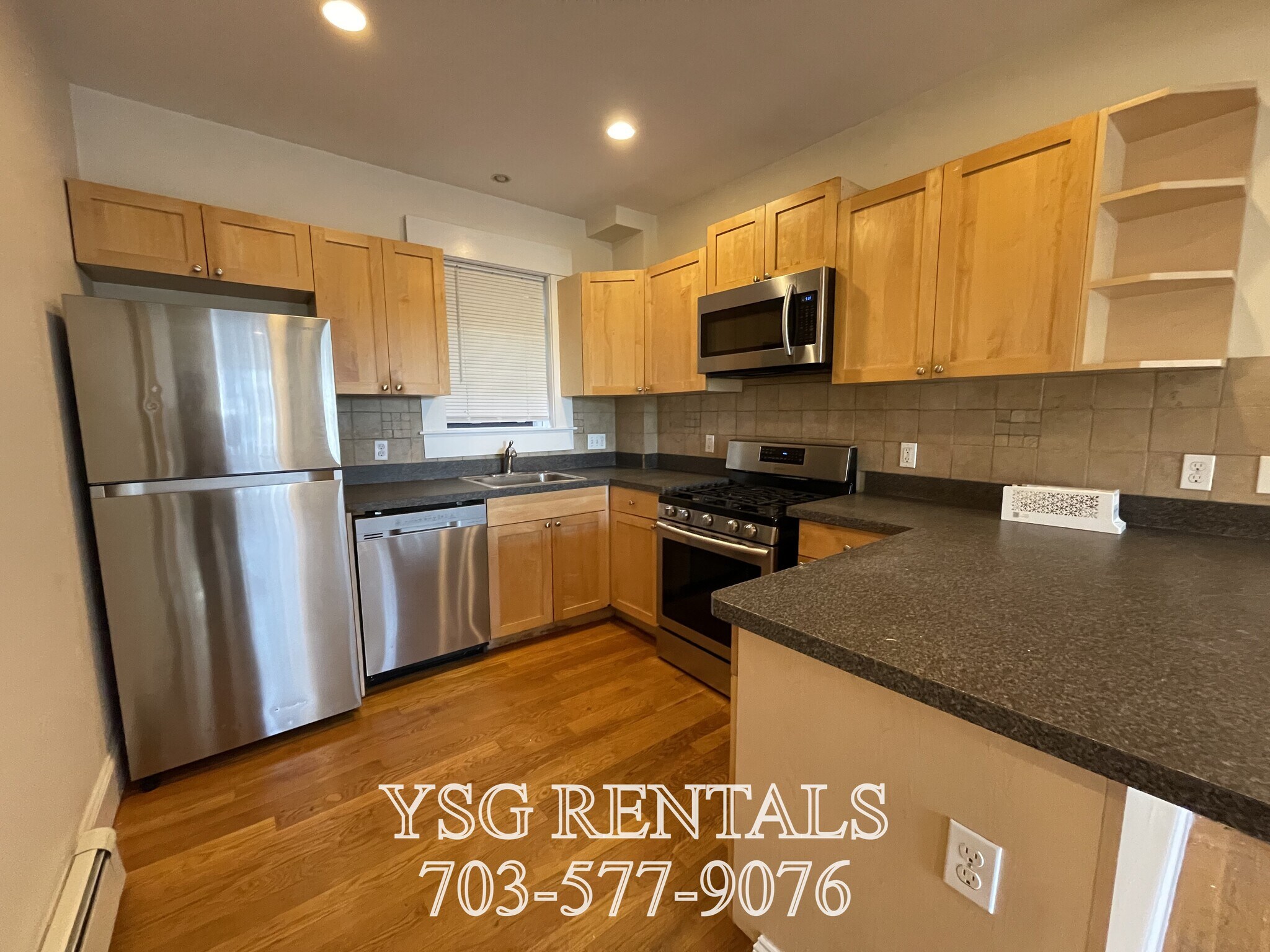 Building Photo - 34 Calumet St