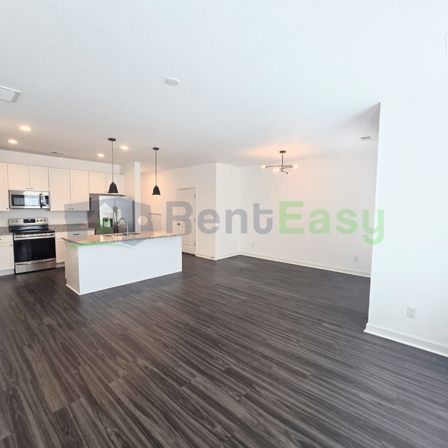 Building Photo - 2107 Steiner St