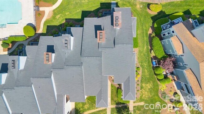 Building Photo - 18755 Vineyard Point Ln