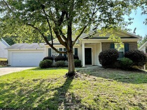 Building Photo - Lexington-Offering Self Guided Tour with R...