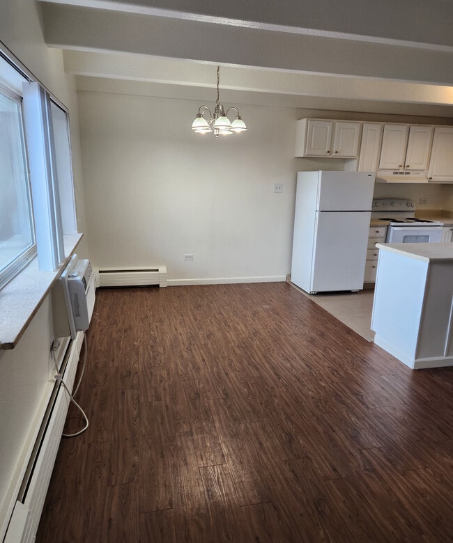 Building Photo - Hidden Brook Apartments