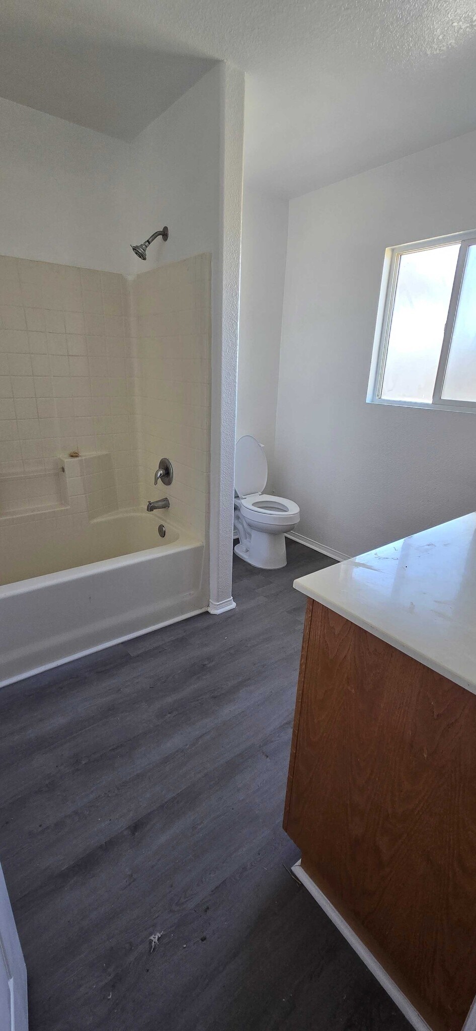 Building Photo - 43627 6th St E