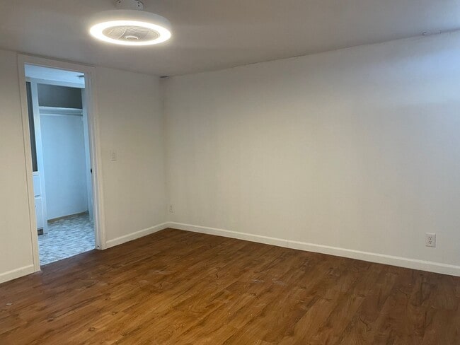 Building Photo - Remodeled Basement Apartment, 3 Bedrooms!