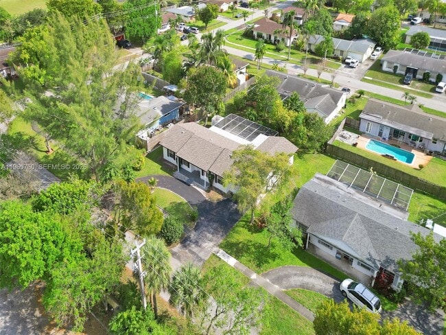 Building Photo - 4330 NW 8th St