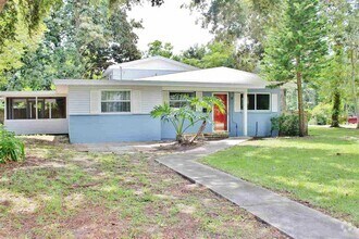 Building Photo - Anastasia Island 2 story home on Corner Lot!
