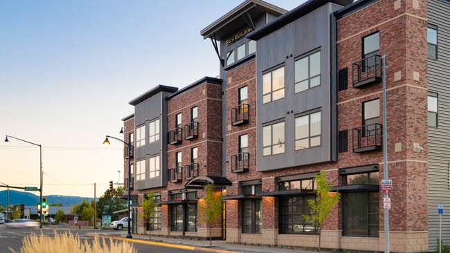 Building Photo - 605 N 7th Ave