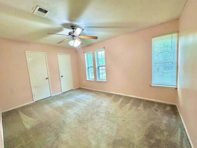 Building Photo - 17502 Cassina Dr