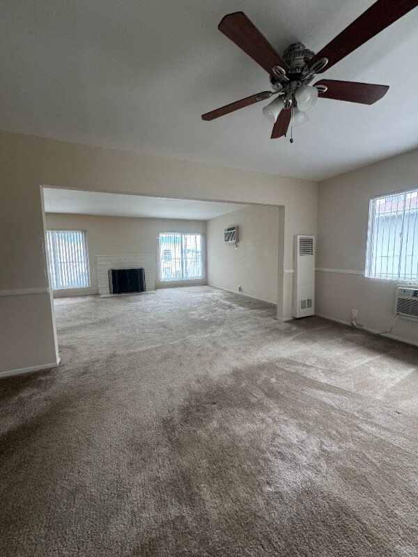 Building Photo - 1690 Amberwood Dr