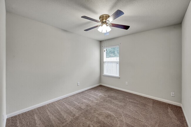 Building Photo - 7527 Fettle Ln