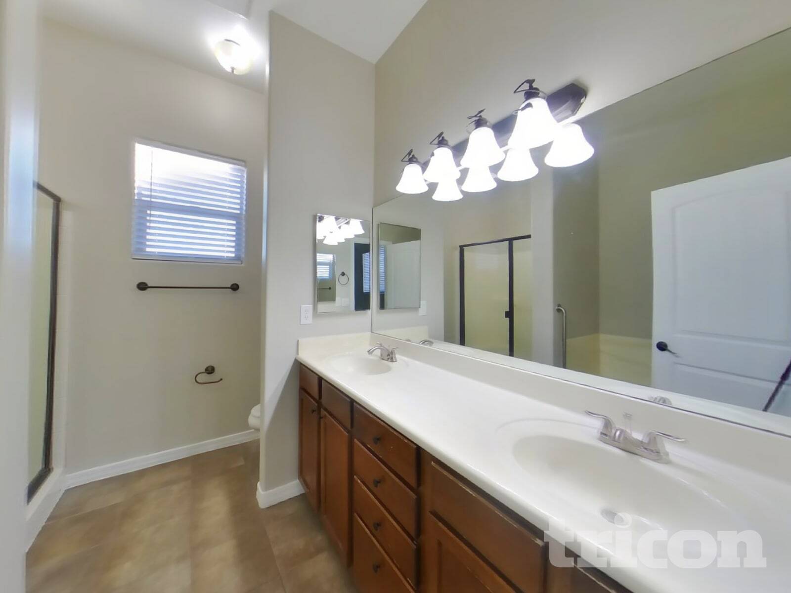 Building Photo - 9474 W Pineveta Dr