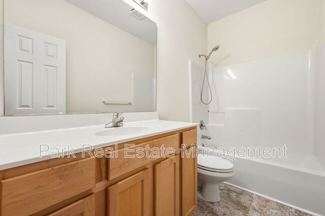 Building Photo - 304 Chatham Forest Dr