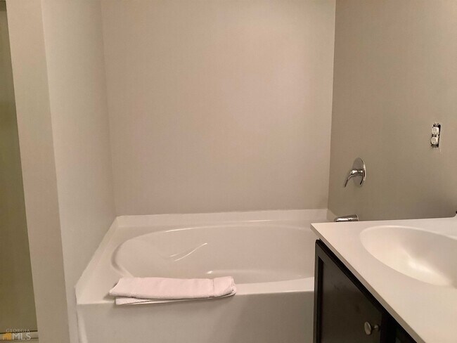 Building Photo - 1519 Creek Bend Ln NW