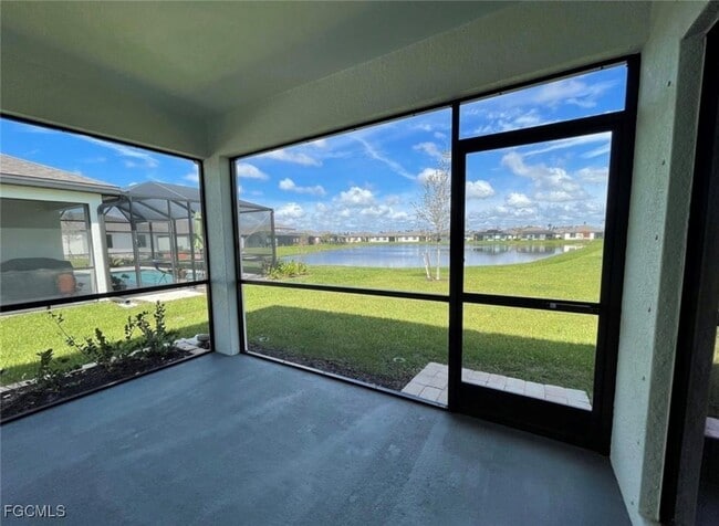 Building Photo - 10861 Firebush Cir