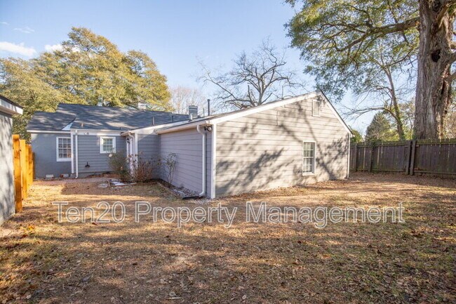 Building Photo - 3615 Phelts Dr