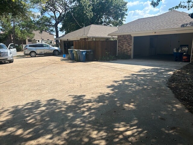 Building Photo - 403 Frankie Ln