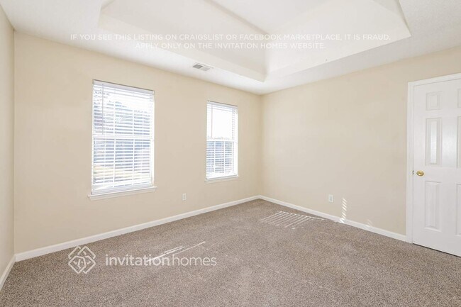 Building Photo - 597 Lakewater View Dr