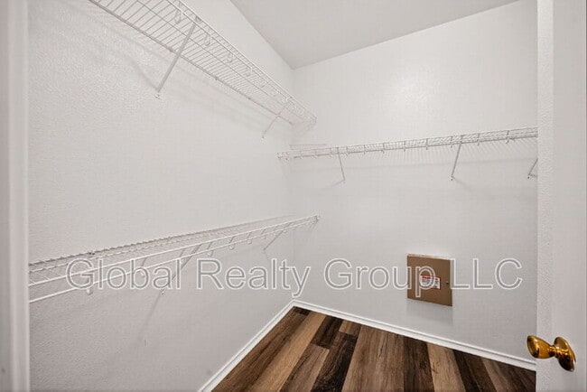 Building Photo - 229 Spice Oak Ln