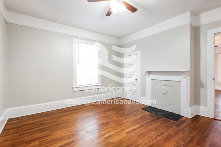 Building Photo - 213 S 7th St