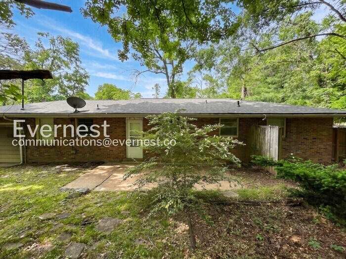 Building Photo - 4908 Briarwood Dr