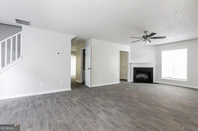 Building Photo - 4036 Angels Dr
