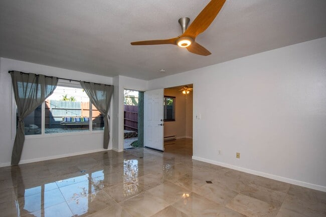 Building Photo - Cozy 2BD/2BA in Carlsbad Village
