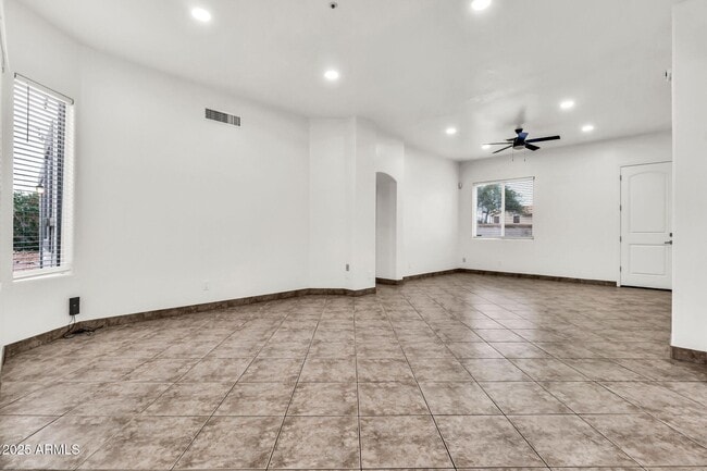 Building Photo - 9379 E Windrose Dr