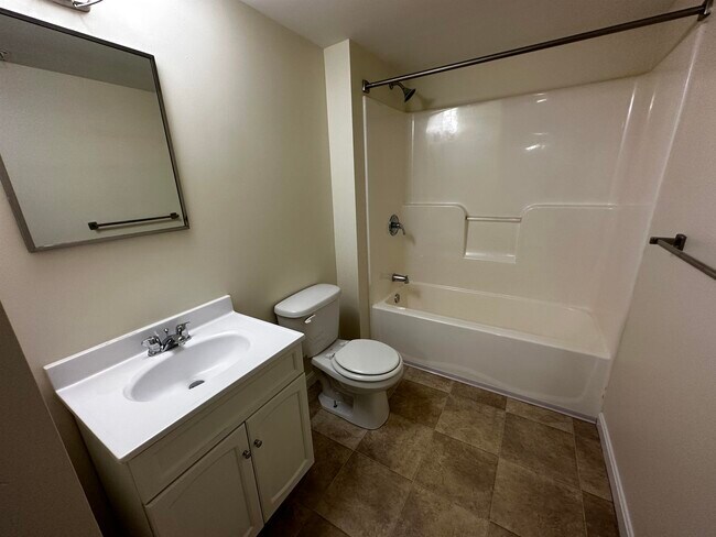 Building Photo - 100 Sentinel Court