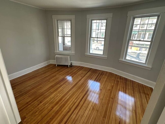 Building Photo - 55 James St