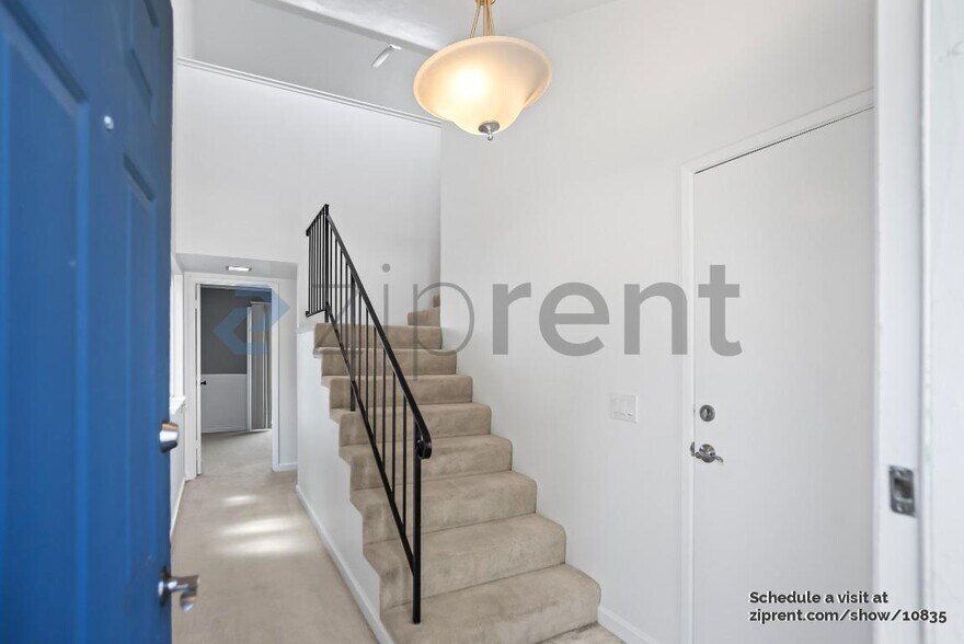Building Photo - 4874 Starflower Dr