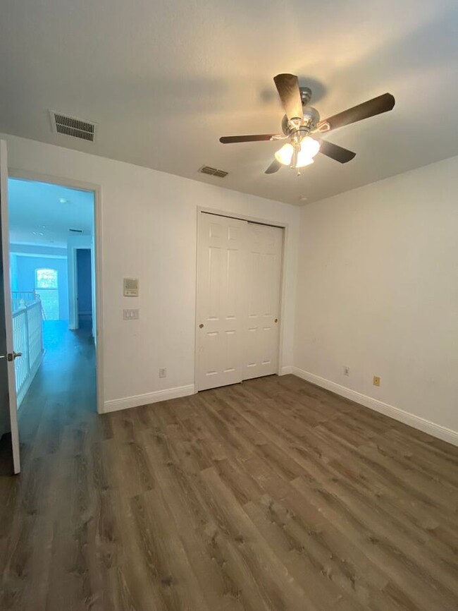 Building Photo - 3bed/2.5bath Townhome for Rent in Beautifu...