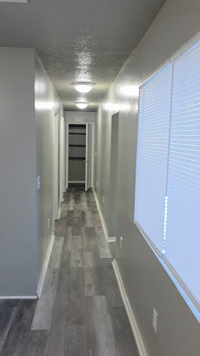 Building Photo - 505 Dorsey Ave