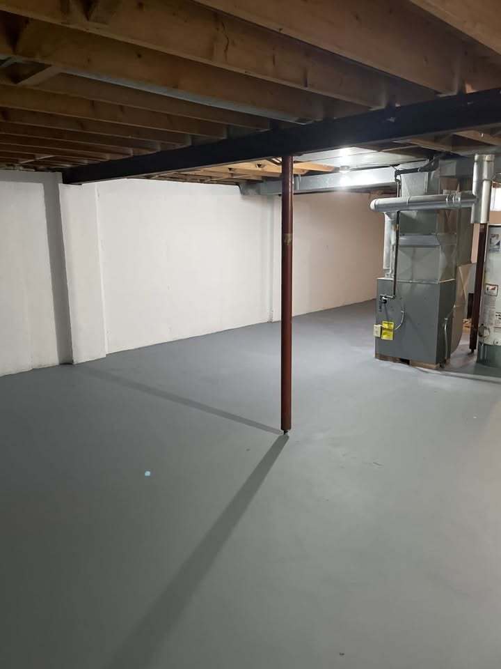 Building Photo - 1231 Primrose Ln