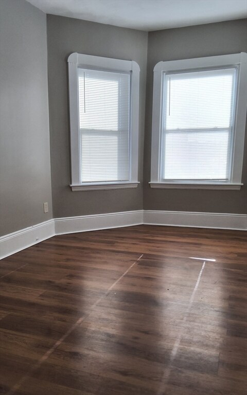 Building Photo - 98 County St