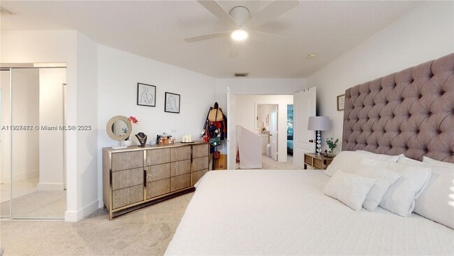 Building Photo - 13868 SW 38th Terrace