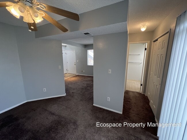 Building Photo - 1 bedroom Condo in Windcreek Available NOW