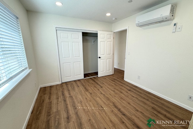 Building Photo - Remodeled 3 BD/2 BA Home with Private Entrance and Backyard
