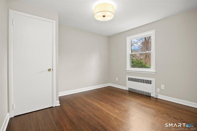 Building Photo - 5 Turtleback Ln