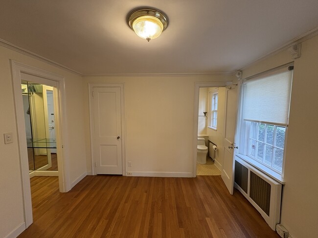 Building Photo - 700 Steamboat Rd